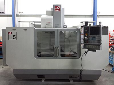 Haas VF-5 in der Totalen